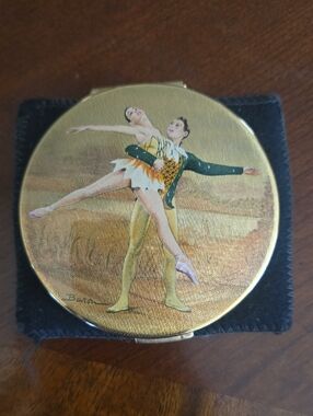 Vintage Stratton Ballerina Compact Mirror with Dancers Made In England